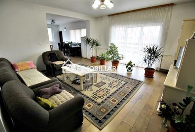 Casa 4 camere+spatiu comercial 420mp.6 bai,720mp teren - 1