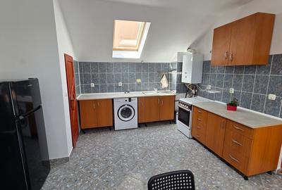 Închiriez apartament la casă în cartierul Între Lacuri - 2