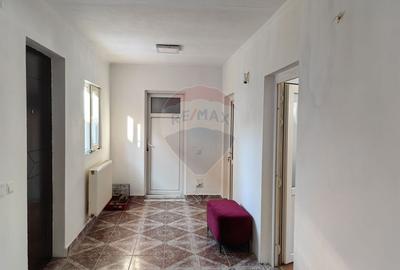 Casă de vânzare in Pantelimon - 4