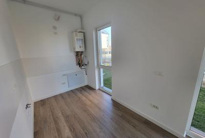 COMISION%. BLOC NOU in ORAS. Gradina proprie. Spatios - 5