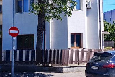 Casă cu curte în zona Tineretului-Budapesta - 1