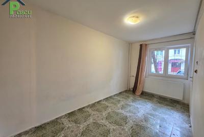 BRANCOVEANU, str. Giovanni Boccaccio, apropiere metrou, bloc reabilitat, 16 mpu - 3