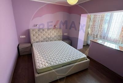 DE INCHIRIAT  APARTAMENT 4 camere zona centrala - 1