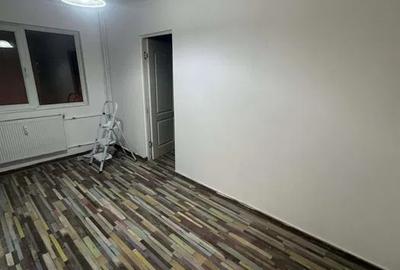 Apartament 2 camere, etaj 2/4, zona Tatarasi - 1