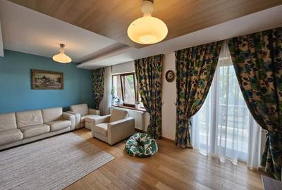 Vilă de Tip Duplex: Oază de Eleganță și Refinament în Centrul Istoric al Brașovu - 2