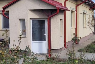 Teren 1700 mp, deschidere 18,40 ml, cu casa la strada principala - 1