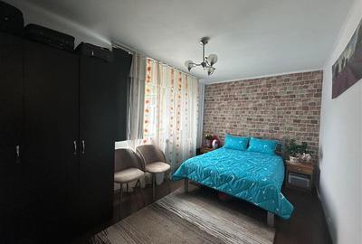 Apartament 3 camere de vanzare Podul de Piatra - 2