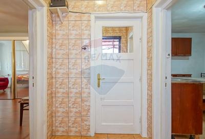 Proprietate cu 2 apartamente și garaj, Schei - 15
