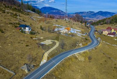 Teren intravilan CU PRIVELISTE DE POVESTE- Fundata- Romania - 16