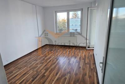 Birou, 60 mp în Centrul Civic