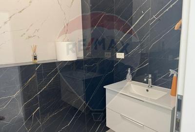 Spațiu comercial de închiriat 70 mp, în zona Universității - 10