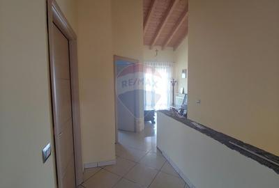 Casă / Vilă de lux cu 5 camere de vânzare în Vadu Moldovei, Suceava - 38