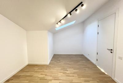 SUPERB / PARTIAL MOBILAT / GRADINA - 35