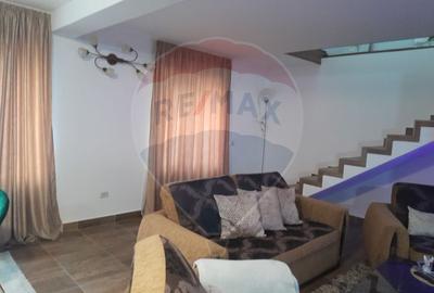 Casă / Vilă cu 4 camere de vânzare Curtea de Arges - 10