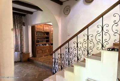 Bran - Casa pe strada Valea Portii, 223 mp, 4 dormitoare, teren 320 mp - 32
