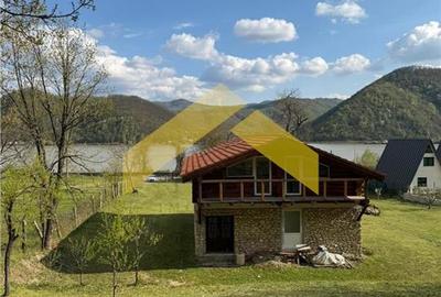 Cabana din piatra de codru si busteni pe Clisura Dunarii, Caraș-Severin - 15