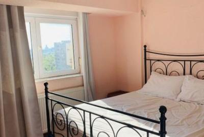 Apartament cu 3 camere, mobilat în Unirii