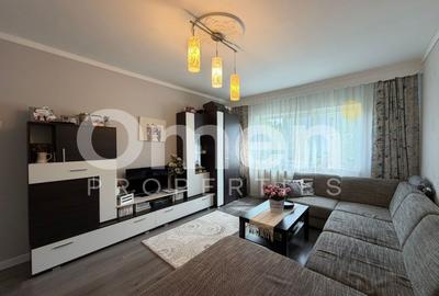 Apartament cu 3 camere decomandat, etaj intermediar,  zona Lidl Hotvon - 1