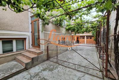 Proprietate individuala-3 apartamente,spatiu comercial,garaje,gradina,curte - 2