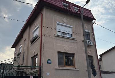 Vanzare 2 apartamente cu curte si terasa - 8
