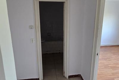 Apartament cu 3 camere, Micro 17,  Bld Independentei - 12