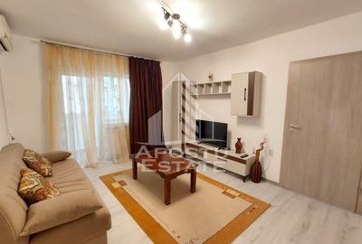 Apartament cu 3 camere nedecomandat în Girocului