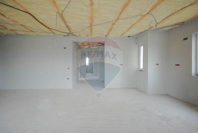 De vânzare casă semifinisată cu 3 camere, 455 mp teren, în Cihei - 8