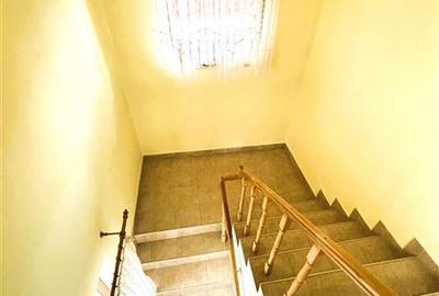 Casa Individuala caramida, fundatie inalta, planseu beton, Garaj, teren 650 mp - 8
