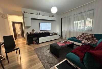 Apartament cu 3 camere decomandat, mobilat în Tomis Plus