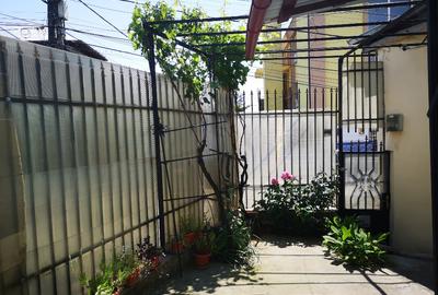 Vand casa oras Tulcea, zona ultracentrala - 11