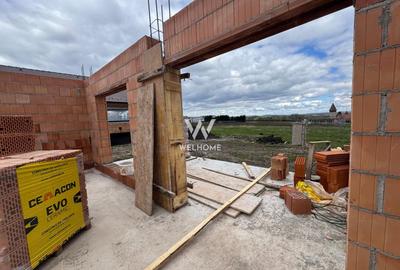 Casă individuală cu 4 camere în Șura Mică