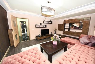 Apartament cu 3 camere decomandat în Siderurgiștilor