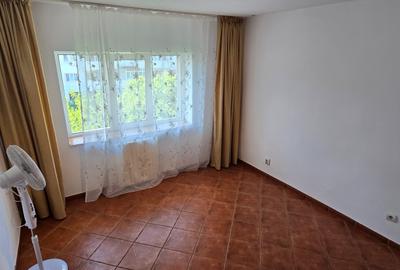 2 camere de vanzare , etaj superior, central  Focsani - 13