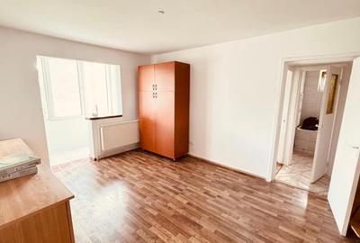 Apartament 2 camere  Centrul Civic, zona Harmanului, etaj 1 - 1