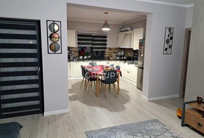 Duplex cu 5 camere despartit prin garaj in Dumbravita - 2