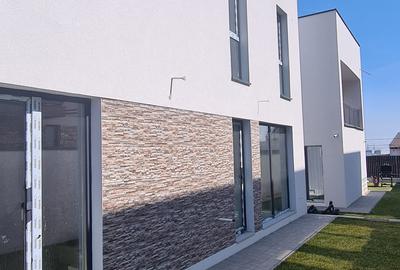 Duplex 7 camere in Europa, teren 260 mp, utili 160 mp - 1