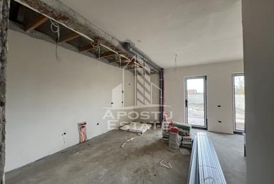 DE VANZARE casa alipita in Covaci cu curte mare - 7