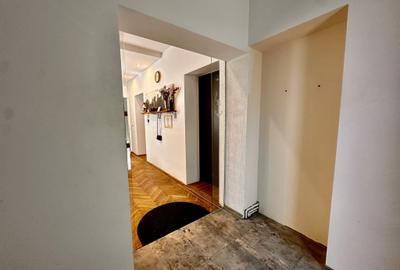 De inchiriat apartament la casa -Centru Istoric - 12