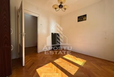 Apartament cu 3 camere, decomantat, etajul 2 , zona Spitalul Judetean - 12