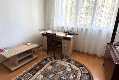 Apartament cu 2 camere semidecomandat în Micro 19
