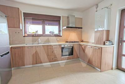 Casa individuala 5 camere finalizata mobilata Est Sibiu teren 372mp - 2