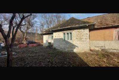 Casa demolabila Faureni, 2600 mp teren - 1