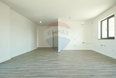 Casă  cu 5 camere de vânzare, Hălchiu - 5