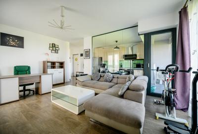 De inchiriat - Apartament 2 camere Cloud 9 - 61 mp - decomandat + loc de parcare - 6