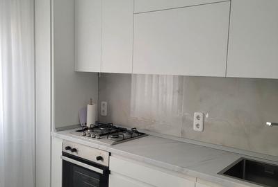 Apartament cu 2 camere semidecomandat în Tineretului