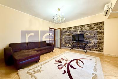 Apartament cu 2 camere decomandat, mobilat în P-ța Unirii