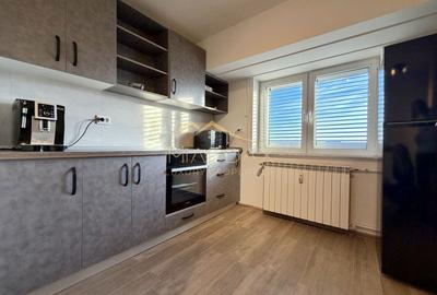 Apartament cu 4 camere *95mpc* // Bulevardul Unirii - 25
