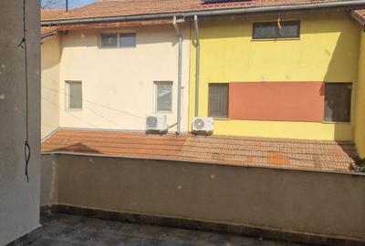 Splaiul Unirii - Calea Vitan- Mihai Bravu - Vila moderna - 330 mp, P+1E+M, garaj - 12