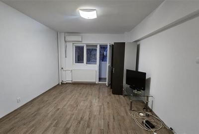 Apartament cu 2 camere semidecomandat, mobilat în Berceni