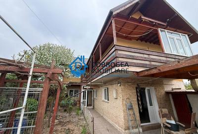 Inchiriere Casa P+1+M pentru muncitori | 30 locuri cazare | 2 bucatarii, curte - 1